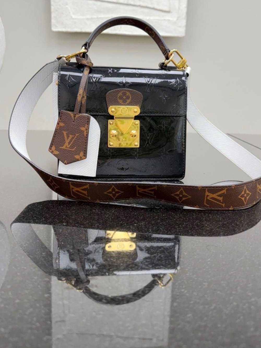 LV BLACK VERNIS MONOGRAM